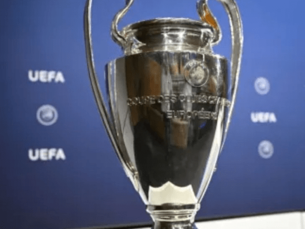 Liverpool qualify for quarter-finals in otherwise bad night for English sides in the Champions&nbsp;League