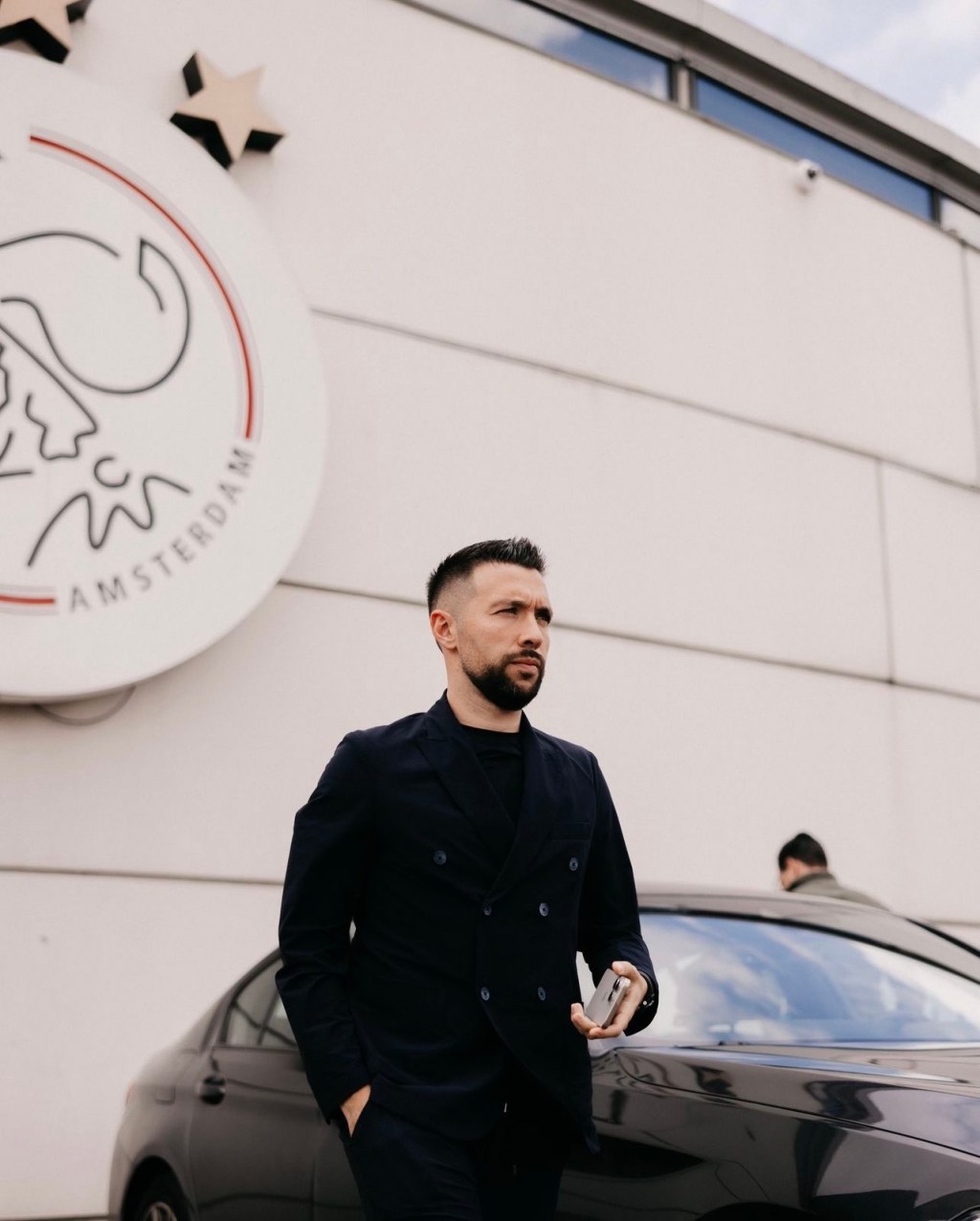 Ajax appoint Farioli