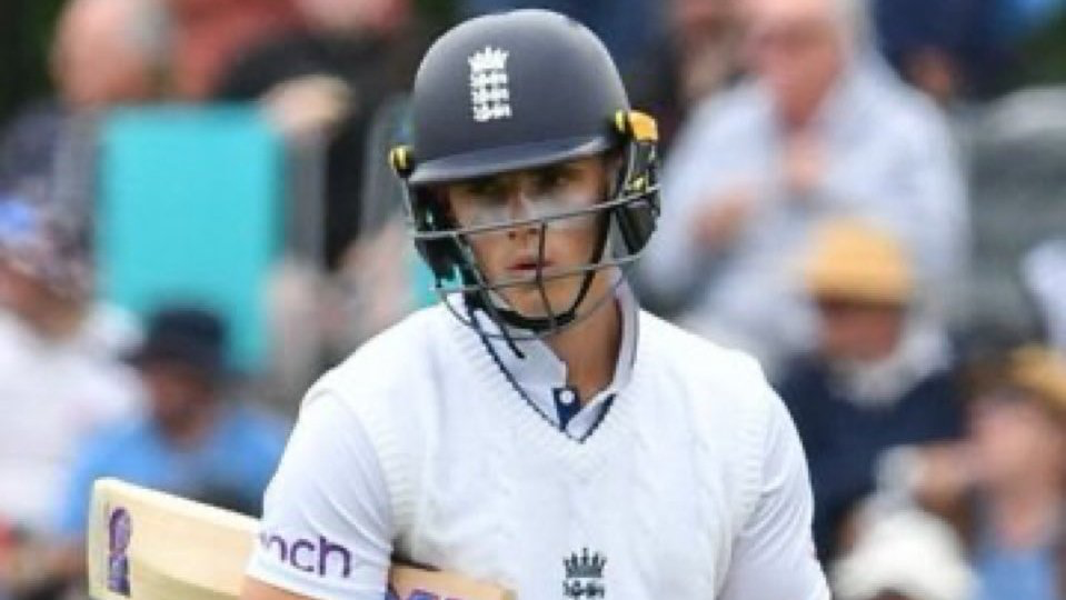 Impressive England win first test by eight&nbsp;wickets