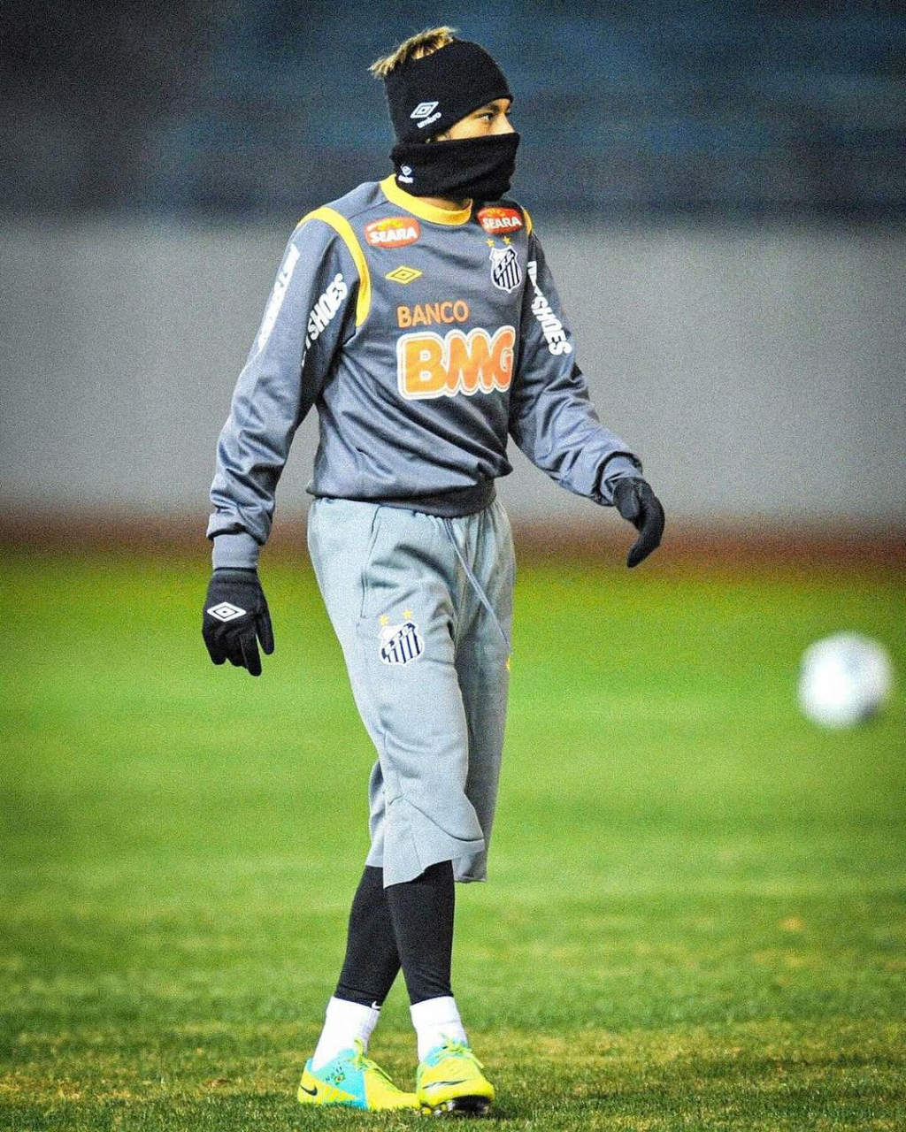 Neymar agrees Santos&nbsp;reunion