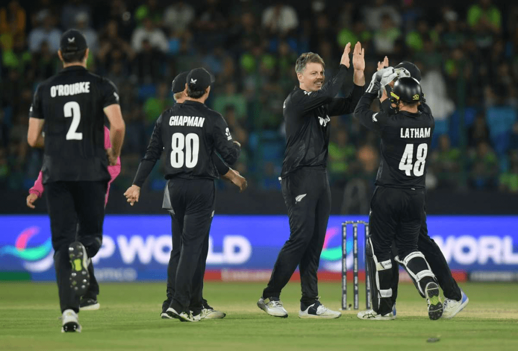 Pakistan well beaten in Champions trophy&nbsp;opener