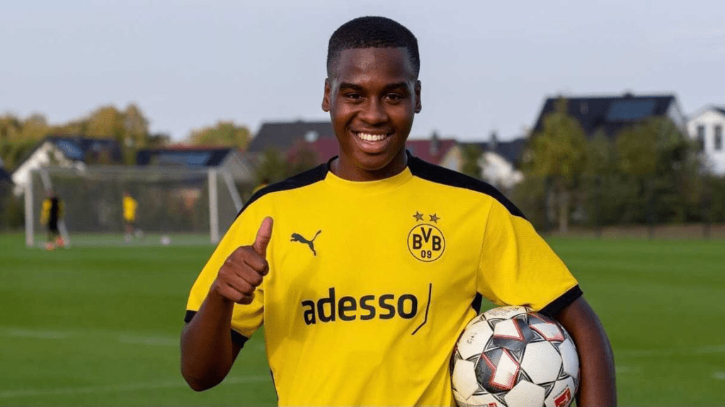 Chelsea in talks to sign Dortmund’s Gittens