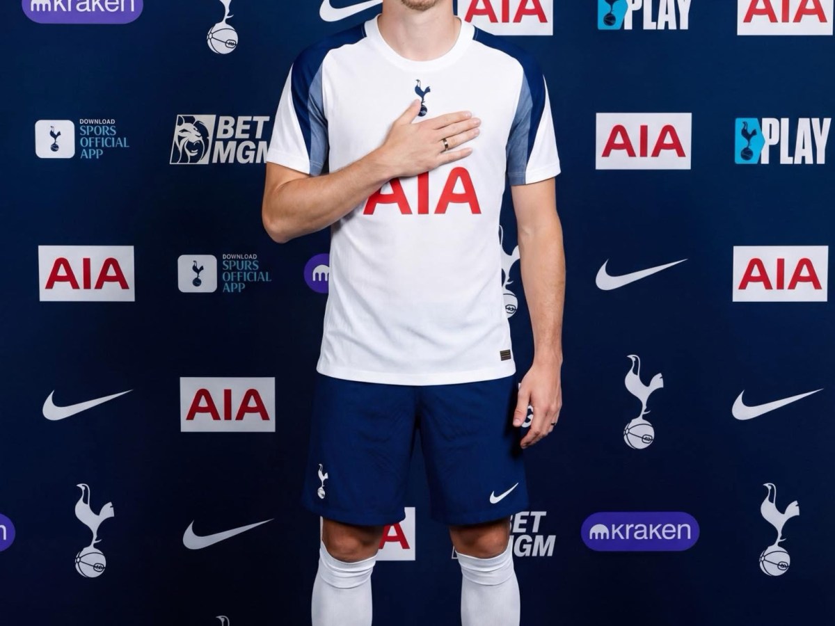 Gallagher joins Tottenham in £35&nbsp;deal