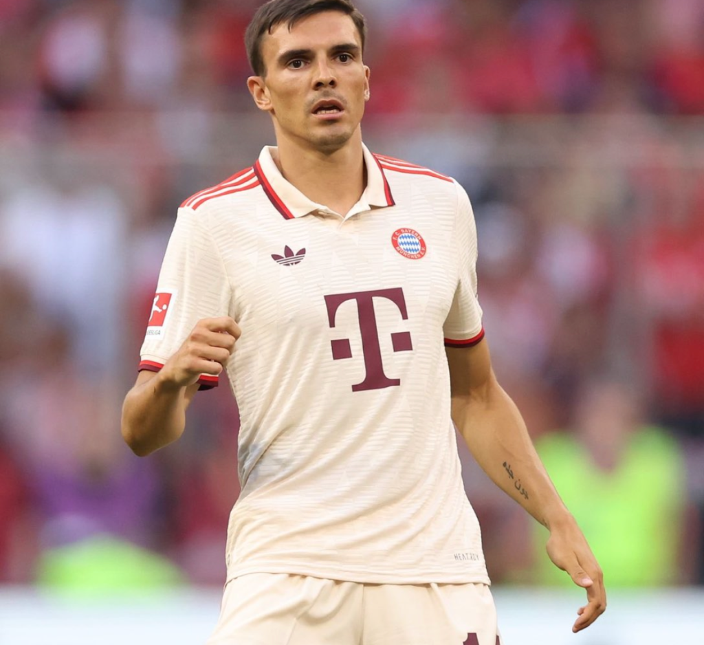Aston Villa enter Paulinha talks